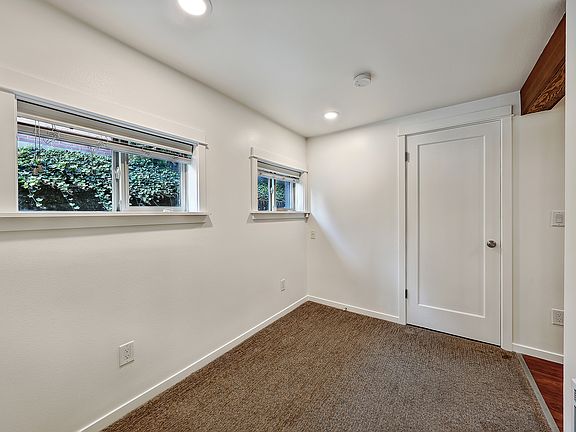5th image of 311 12th Ave E #E