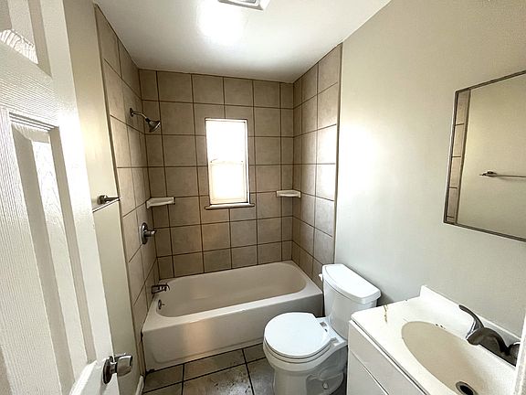 5th image of 1550 N Uinta St