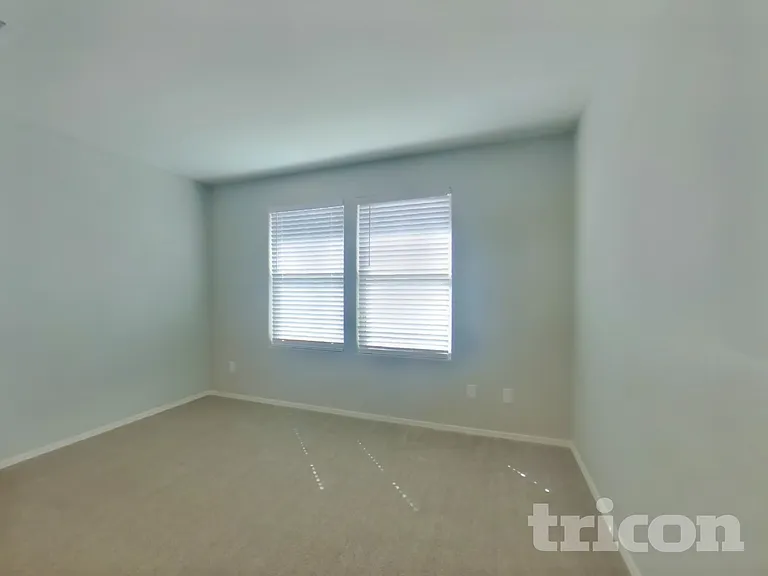 18249 N Clarence Ln — Photo 16
