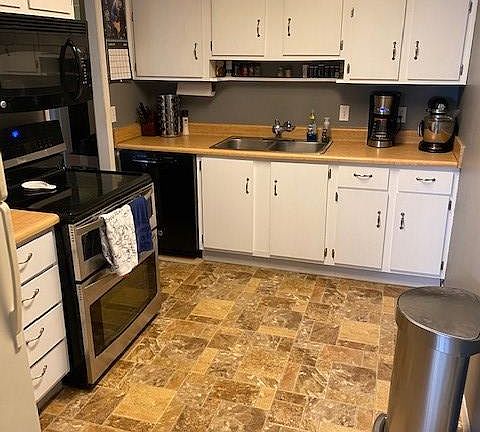 5th image of 5062 Queenswood Ct