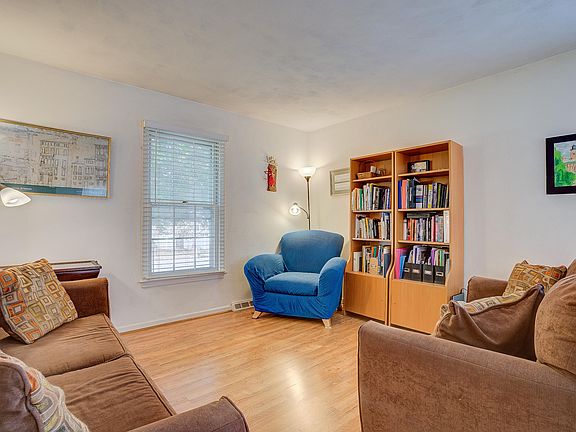 2nd image of 3714 Janney Ln