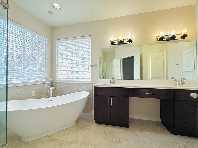 5222 Hanneck Valley Ln — Photo 19