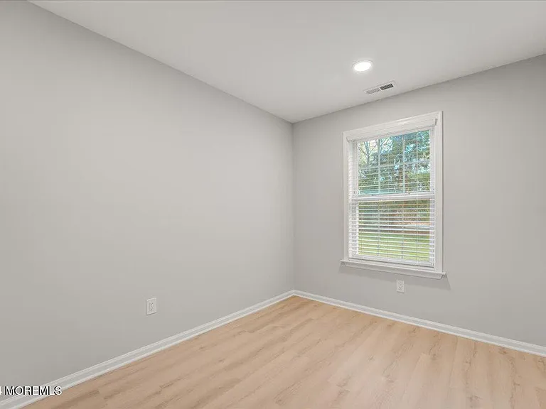 785 Banyan Ct — Photo 9