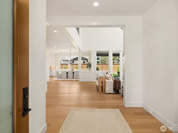 3rd image of 7311 152nd Avenue NE