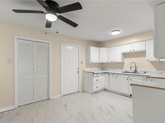 5th image of 5946-48 Babylon St