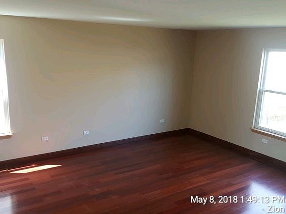3rd image of 3914 Foxglove Dr