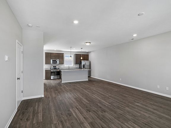 2nd image of 1043 E 117th Pl