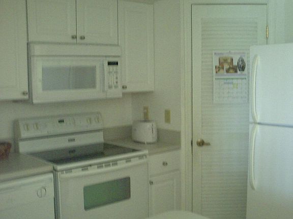 3rd image of 4158 Tamiami Trail # K Fl 2nd