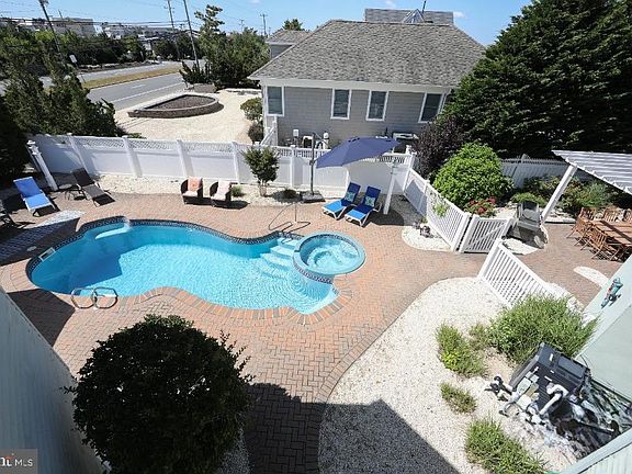 4th image of 184 Nautilus Dr