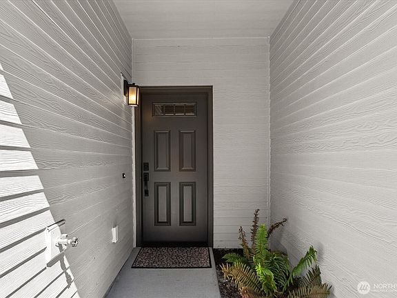 3rd image of 312 164th Street SW #D2