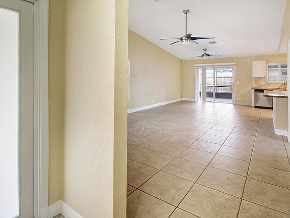 5th image of 3875 Coelebs Avenue