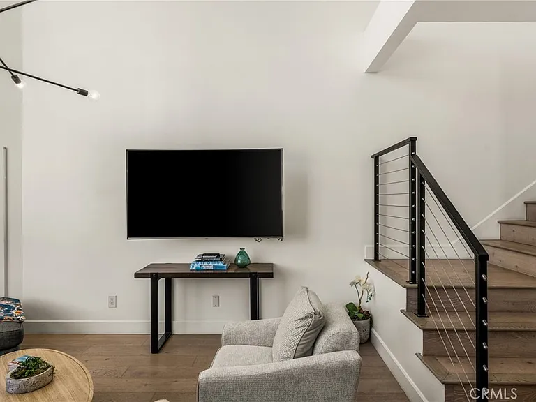 4405 Channel Pl — Photo 24