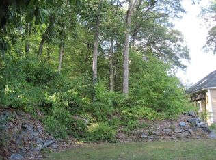 394 Lake Ave, Worcester, MA 01604