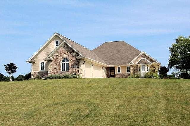 1st image of N77W23954 Hidden Oaks Dr