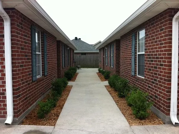 211 Gloria St, Thibodaux, LA 70301