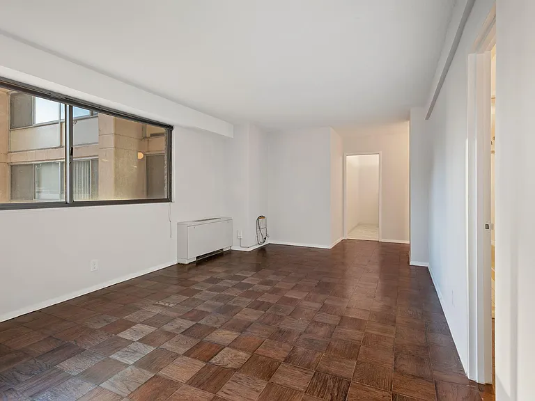 4515 Willard Ave #720S — Photo 18