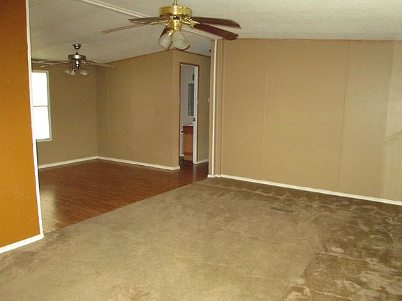 3rd image of 9827 Thistleberry Ln