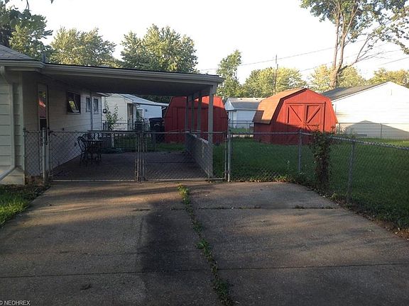 3rd image of 526 Ironwood Ct