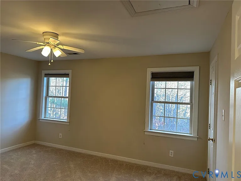5219 Scotsglen Dr — Photo 11