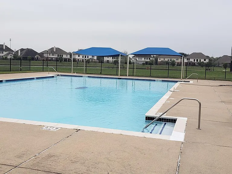 2702 Golden Hills Ct — Photo 4