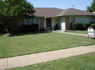 7228 Bayberry Ln, Dallas, TX 75249