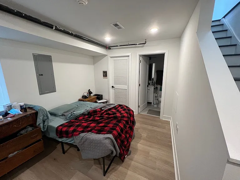 1610 W Montgomery Ave — Photo 8