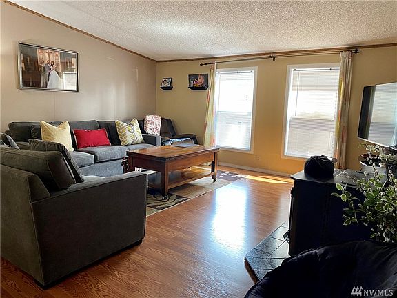 5th image of 17410 52nd Ave W Unit 6