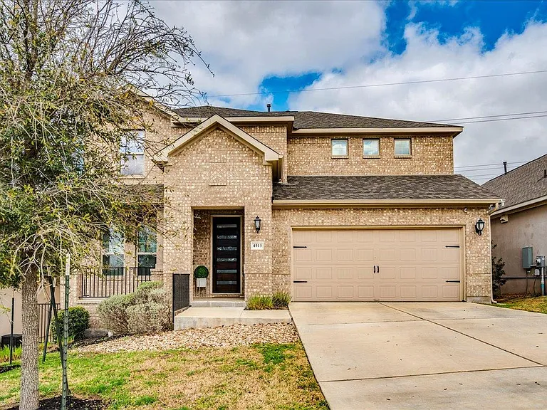 4513 Lucabella Ln — Photo 2