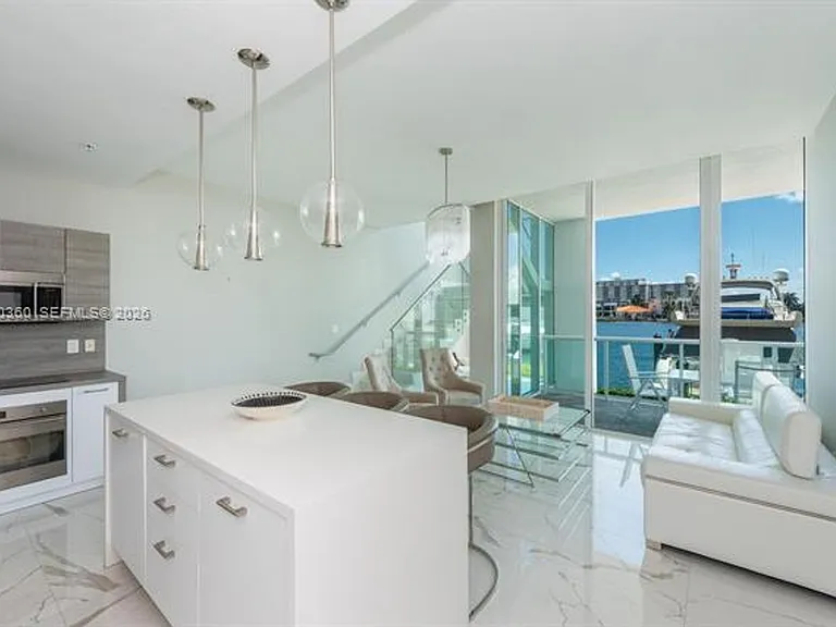 400 Sunny Isles Blvd #CU-104 — Photo 2