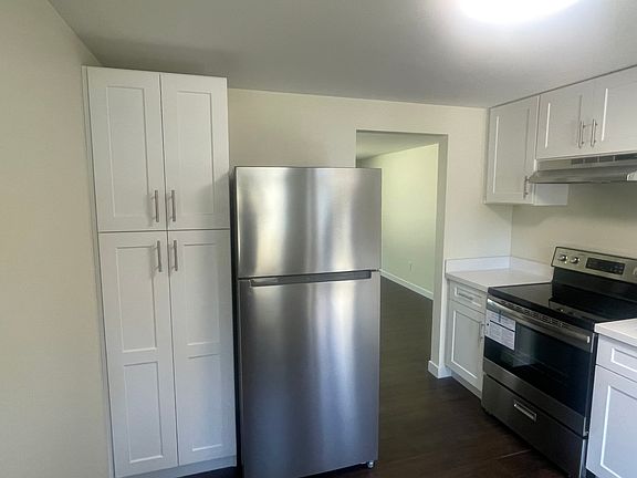 2nd image of 14402 Washington Ave SW #6