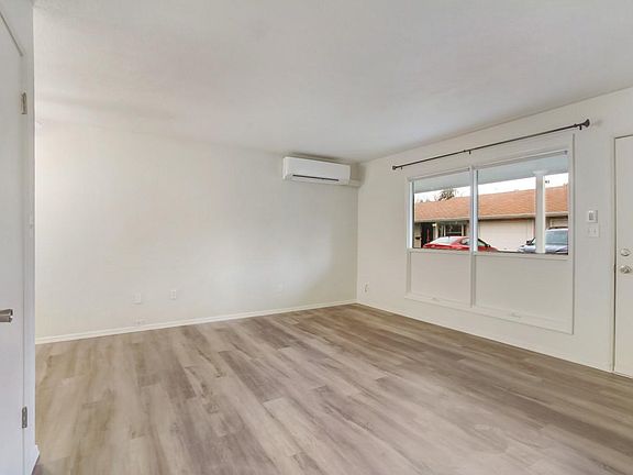 5th image of 925 5th Ave SW #925
