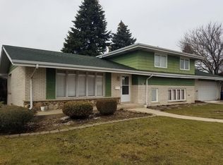 16942 Prince Dr, South Holland, IL