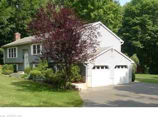 52 Gate Post Ln, Southbury, CT 06488