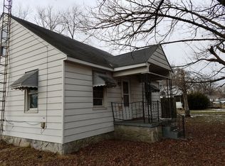 1021 S 25th St, Mount Vernon, IL 62864