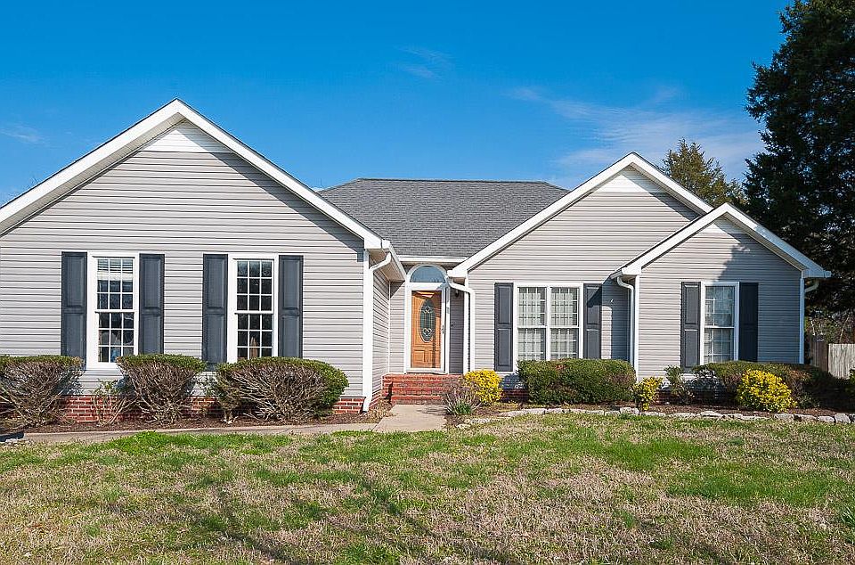 1st image of 1548 Jarratt Dr