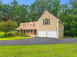 7 Rideout Ln, Brookline, NH 03033