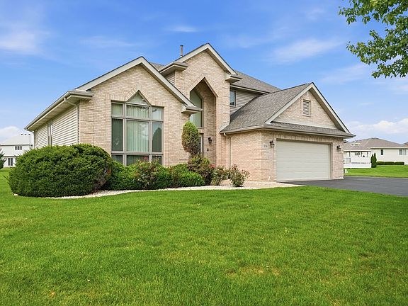 2nd image of 634 Primrose Cir