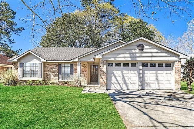 1st image of 803 N Lake Verrett Ct