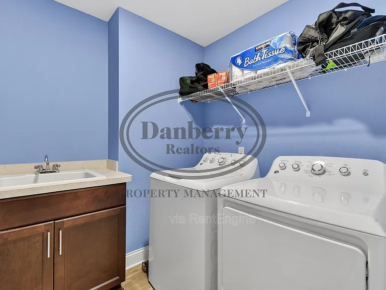 24989 Reddington Ct — Photo 35