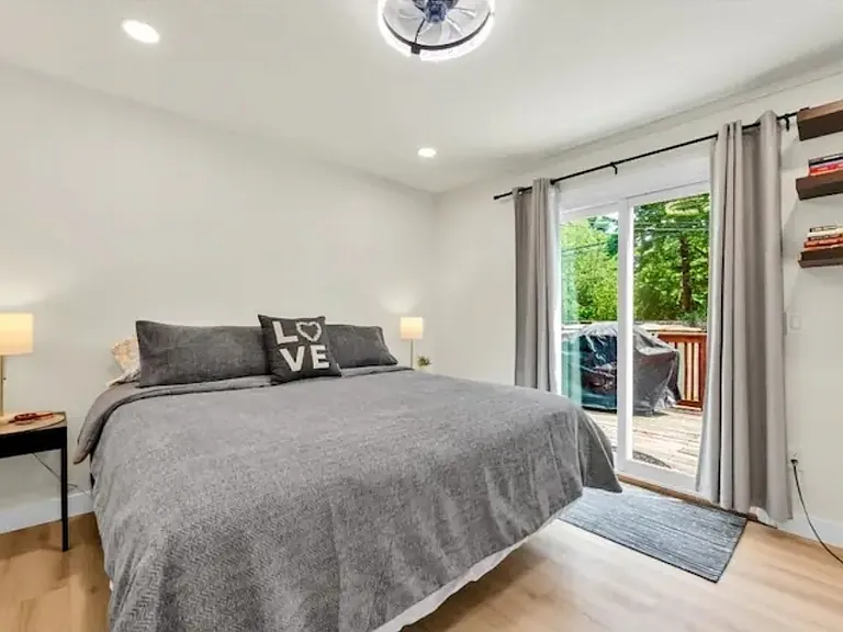 310 Dewey St — Photo 5