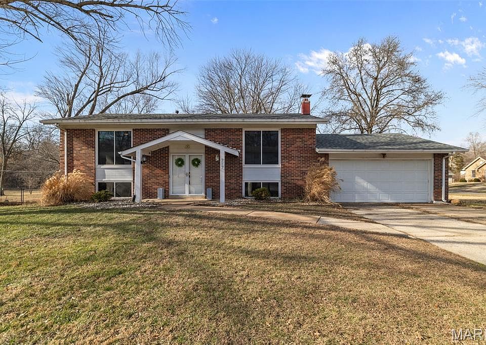 1st image of 717 Crosswood Dr