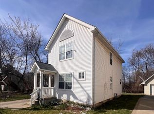 9717 Pratt Ave, Cleveland, OH 44105
