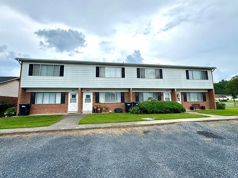 9574 Shenandoah Dr — Photo 1