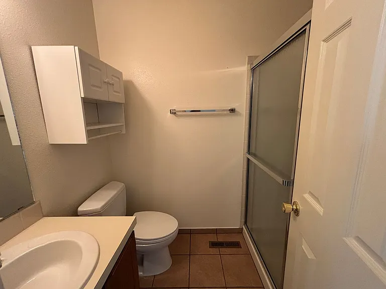 1047 Mirrormere Cir — Photo 13