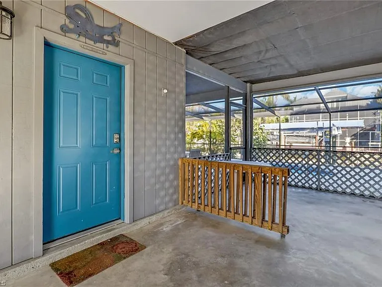 1282 Belaire Ct W — Photo 24