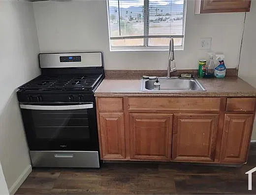 2 bed, $1,550 — Photo 2
