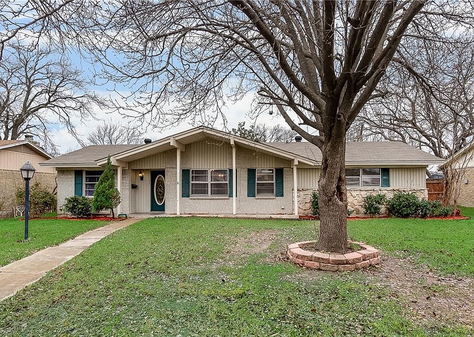 1st image of 2823 Lambert Dr