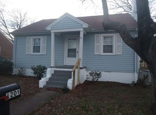 1209 Queen Ann St, Burlington, NC 27217