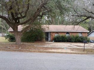 5550 Woodside Dr N, Mobile, AL 36608
