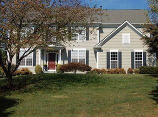7909 Windsor Knoll Ln, Gaithersburg, MD 20882